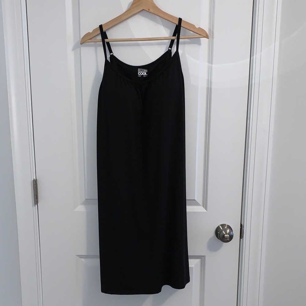 NWOT 32 Degrees built in bra cami dress